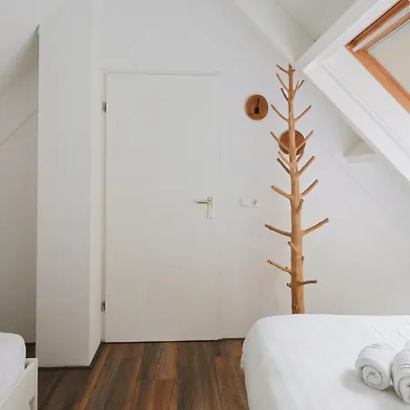 Modern Retreat With Private Sauna In The Veluwe *
