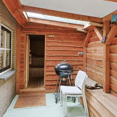 Modern Retreat With Private Sauna In The Veluwe Nyaraló